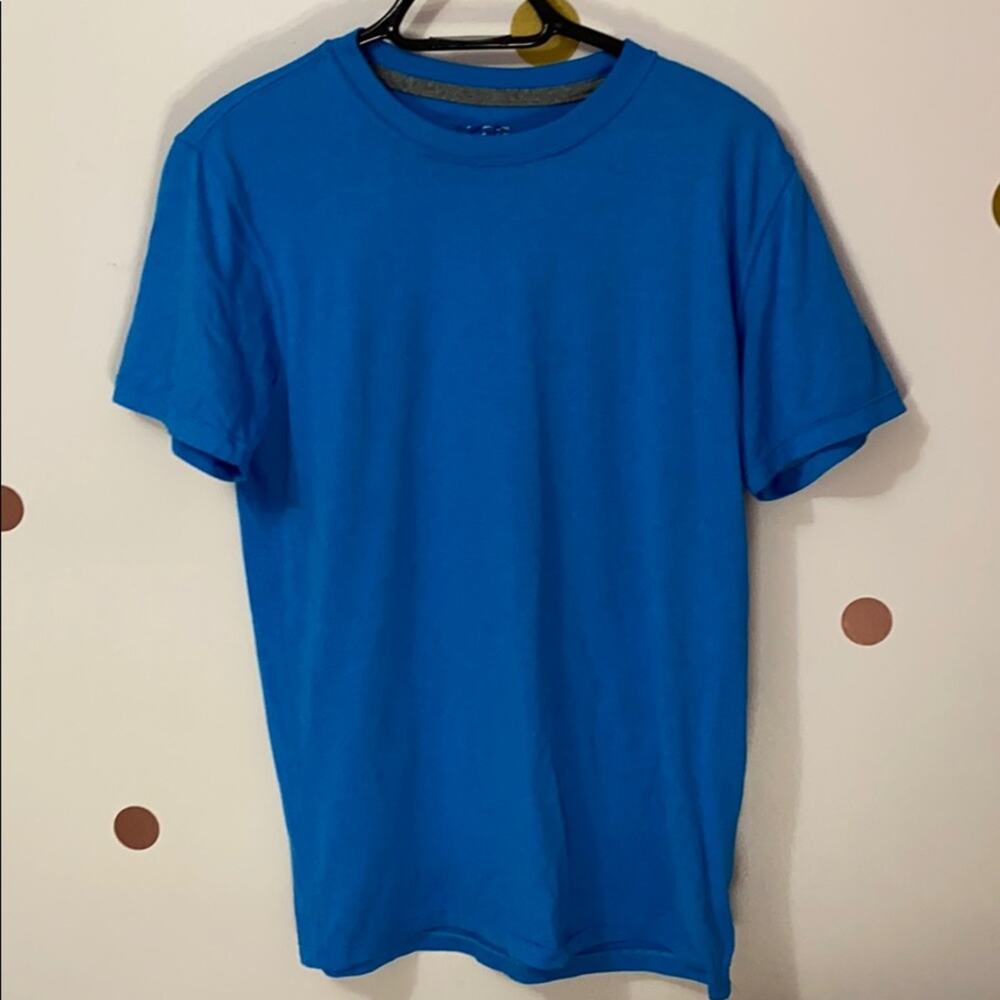 Performance brand Men’s blue athletic shirt